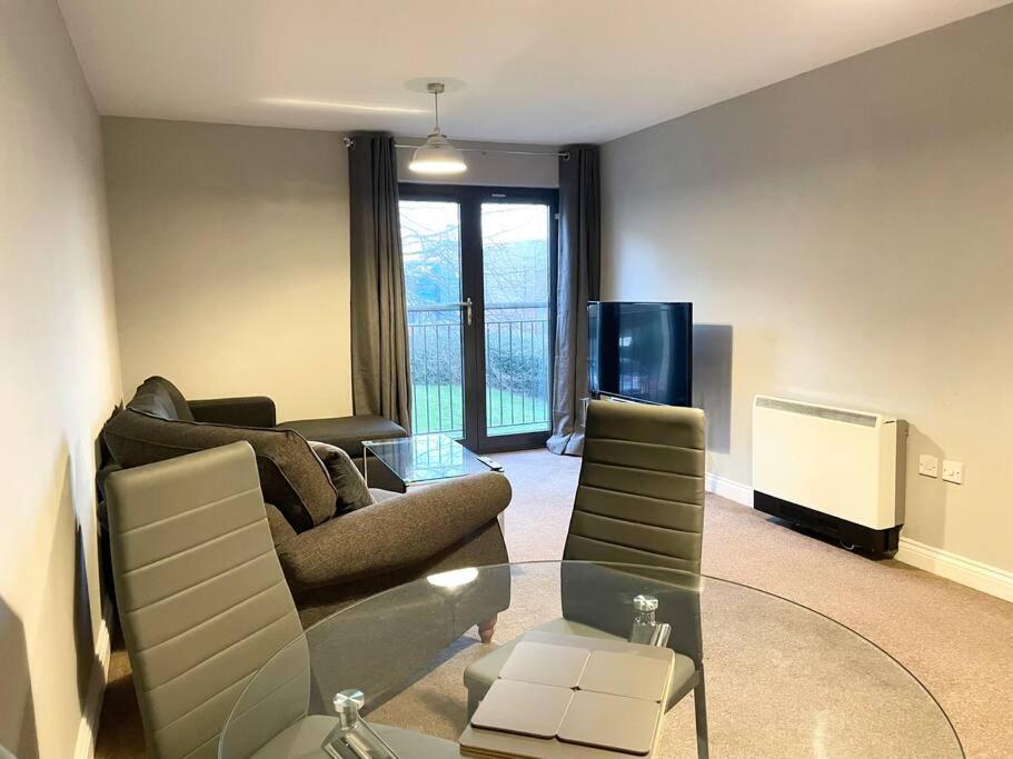 Price! Huge 1 Bed Apartment, Centre, Single Beds Or Super King, Sofabed & Free Secure Parking Appartamento Southampton